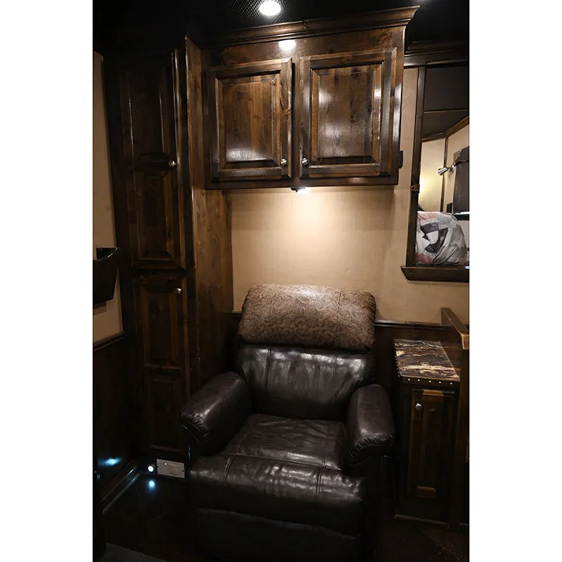 2016 Elite 4 Horse Trailer Reverse Load with 14'8" LQ