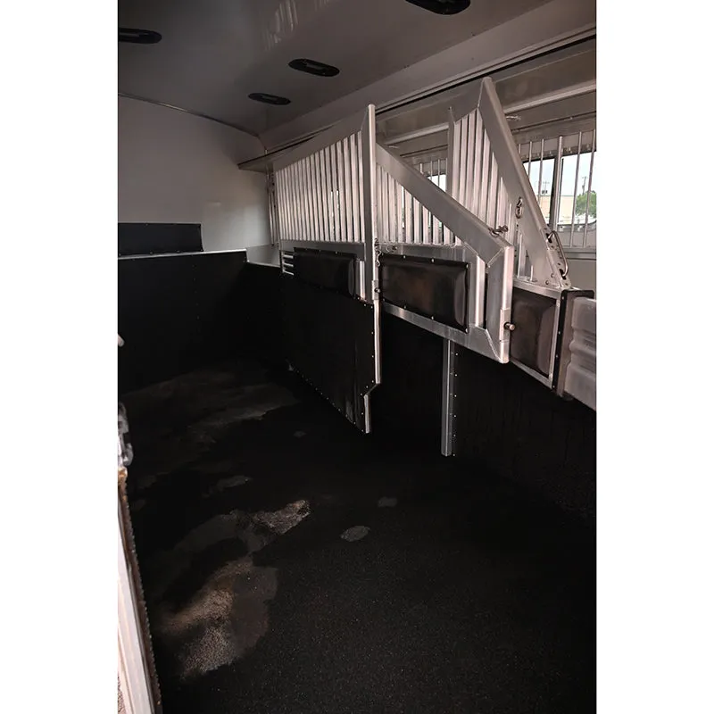 2016 Elite 4 Horse Trailer Reverse Load with 14'8" LQ