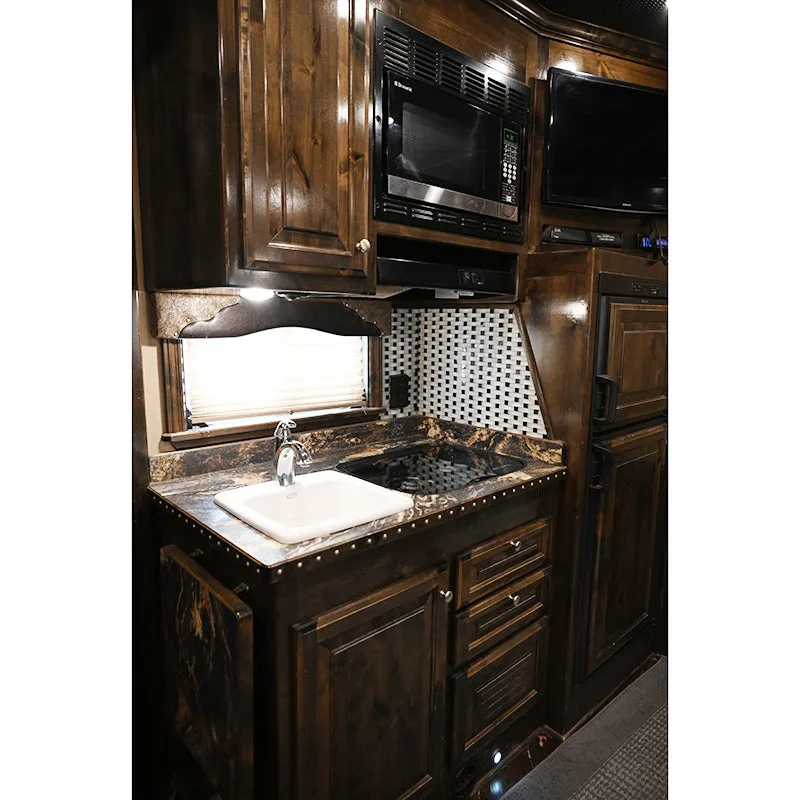 2016 Elite 4 Horse Trailer Reverse Load with 14'8" LQ