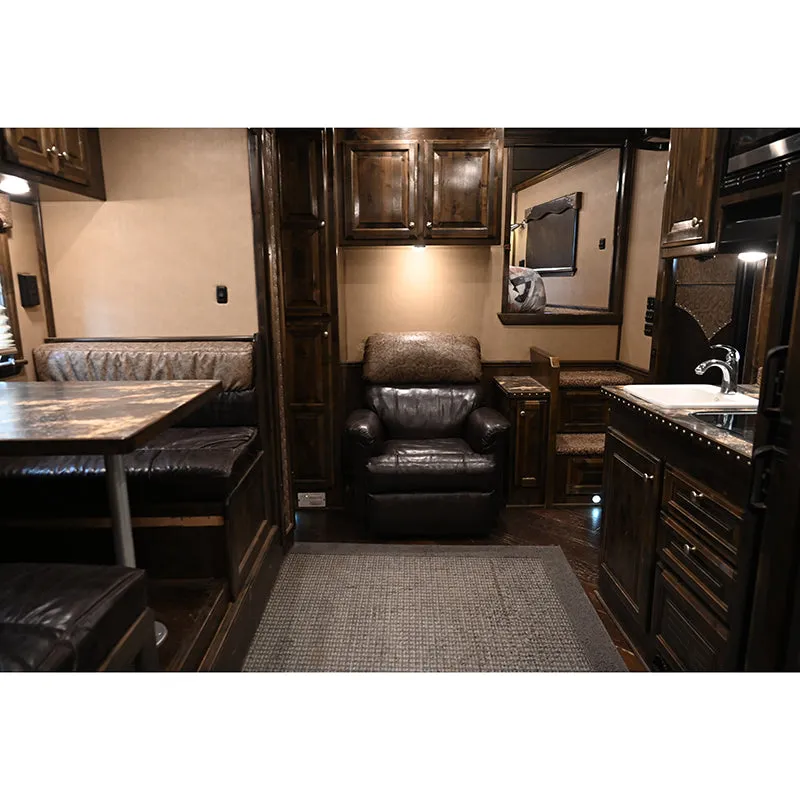 2016 Elite 4 Horse Trailer Reverse Load with 14'8" LQ