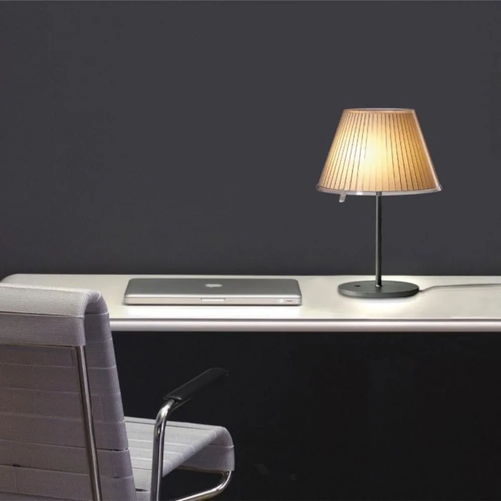 Artemide Choose table lamp with parchment diffuser