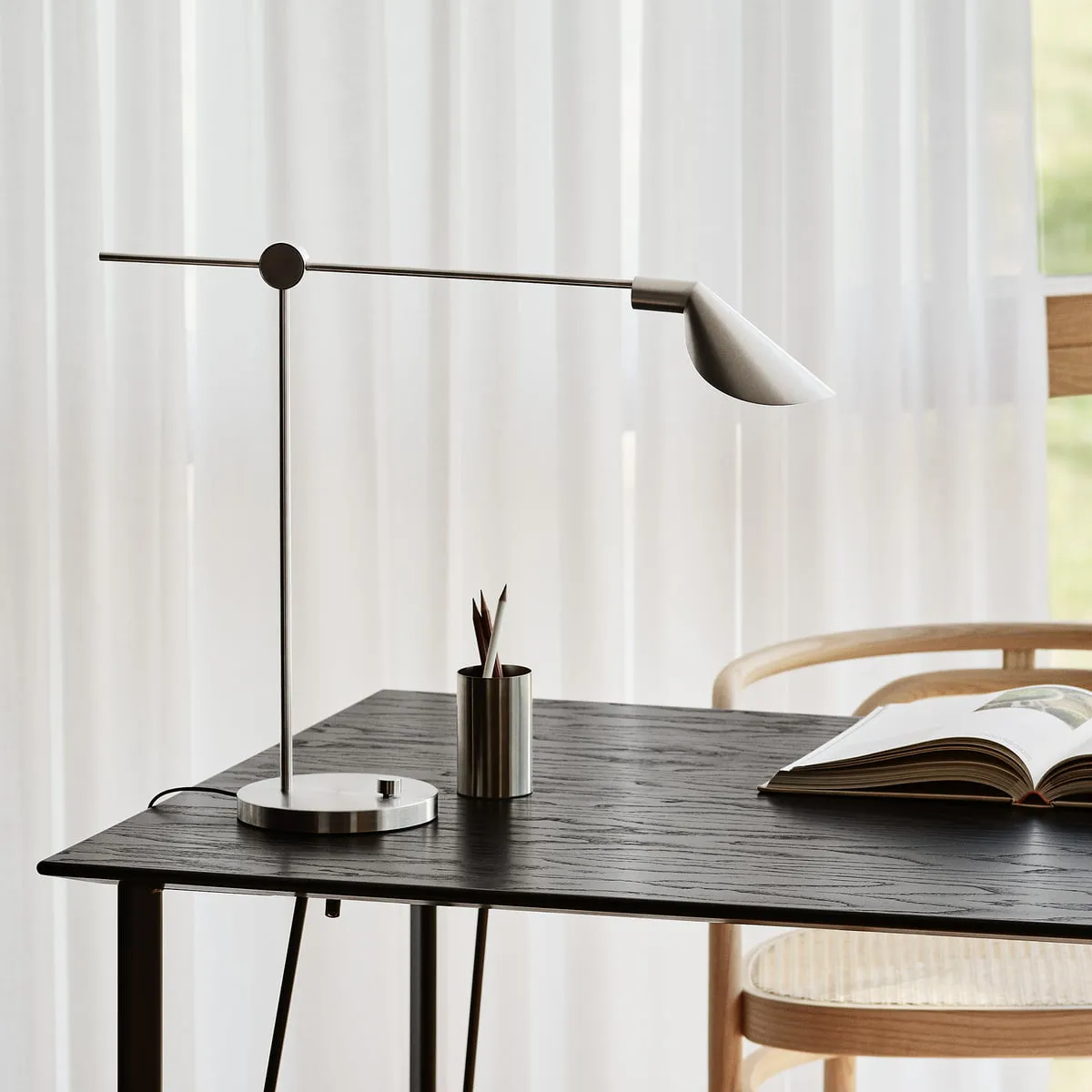 MS021 Desk lamp